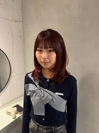 セミロング 新宿/顔周りカット +レイヤー＝しずく♩のヘアスタイル