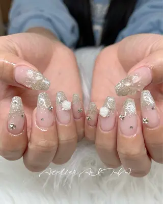 ミディアム アトリエAIHA★ フィルイン推奨サロンのネイルデザイン