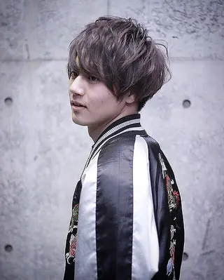 ショート カラー メンズ 及川 光のヘアスタイル