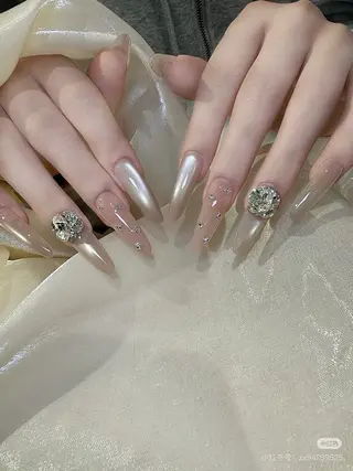 ネイル THE ONE 杉山のネイルデザイン