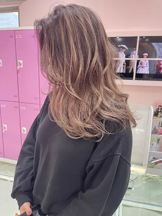 セミロング カラー 店長 小池アキトのヘアスタイル