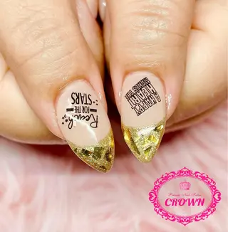 ネイル CROWN プライベートサロンのネイルデザイン