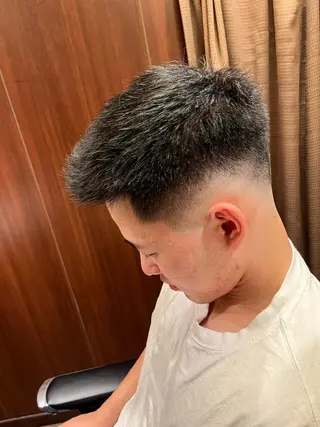 ショート メンズ 大久保 竣太のヘアスタイル