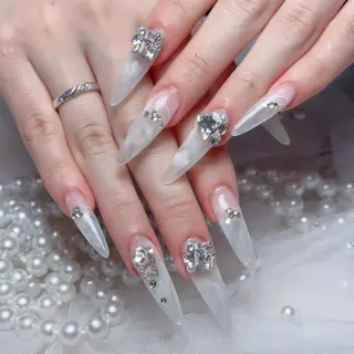 ネイル Maggie Nail🦩のネイルデザイン