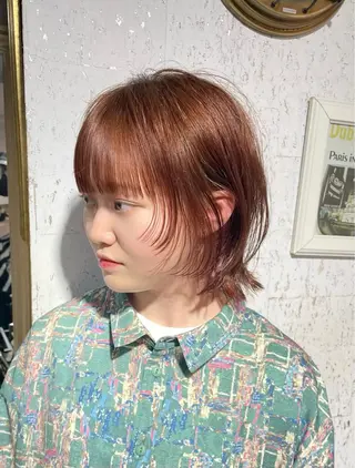 ショート カラー 🫧小顔顔周りカット レイヤー/縮毛/白倉のヘアスタイル