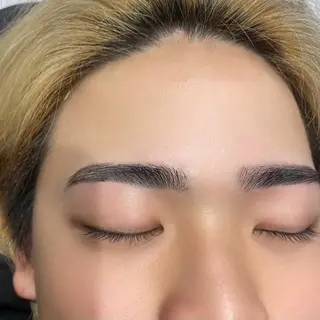 アイブロウ リスブラン AKARIのマツエク・マツパデザイン