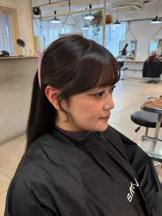 ロング ミルクティー× グレージュMOMOのヘアスタイル