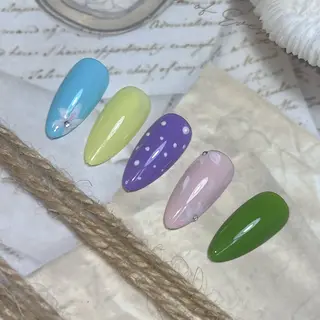ネイル DOMI　NAIL 💅🏻のネイルデザイン