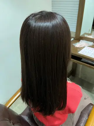 セミロング カラー 山口 莉々香のヘアスタイル