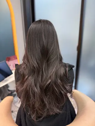 ロング カラー shion 透明感カラーのヘアスタイル