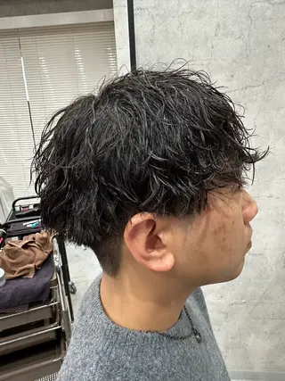 ショート パーマ メンズ ユウ🪄 パーマ指名No1のヘアスタイル