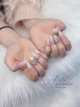 ネイル Aura Nail Roomのネイルデザイン