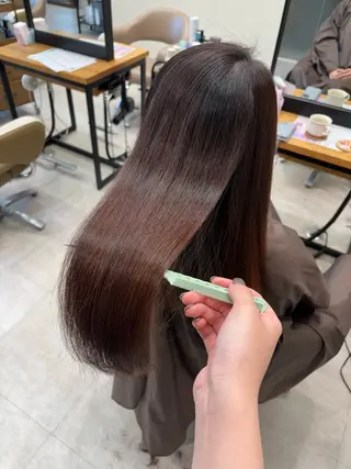セミロング パーマ 垢抜け小顔レイヤー オリーブ/スミレのヘアスタイル