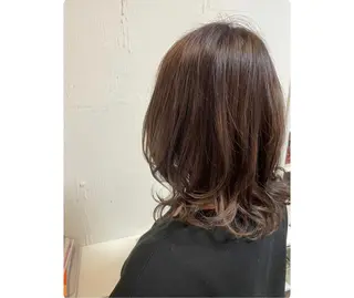 ミディアム 西能 心音のヘアスタイル