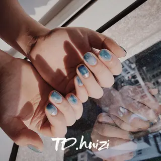 ショート めぐみのネイルサロン スタッフ練習のネイルデザイン