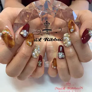 ネイル ネイルリボン 受付スタッフのネイルデザイン