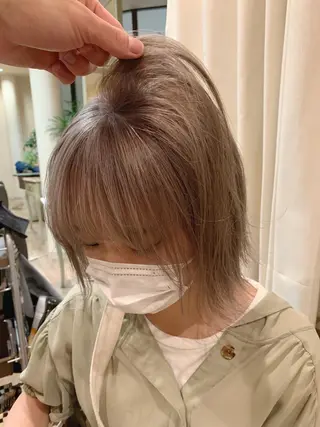 ミディアム Lit.豊橋 夏目のヘアスタイル