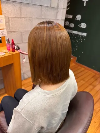 ミディアム 尾崎 由依のヘアスタイル