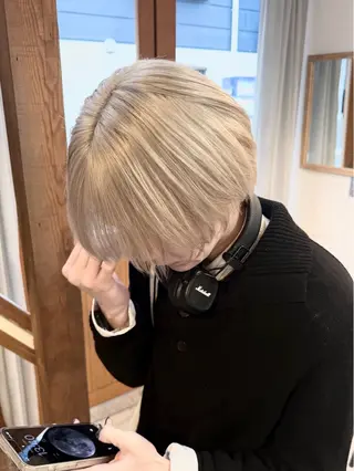 カラー メンズ kai .のヘアスタイル