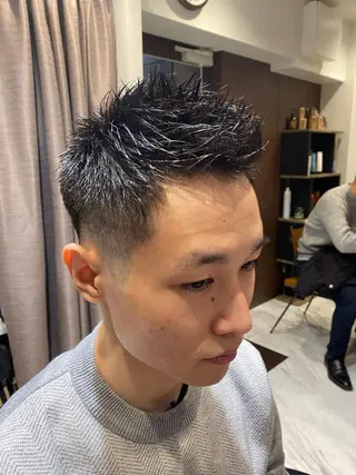 ショート 小野 大輔のヘアスタイル