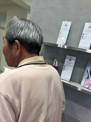 メンズ pollen moekaのヘアスタイル