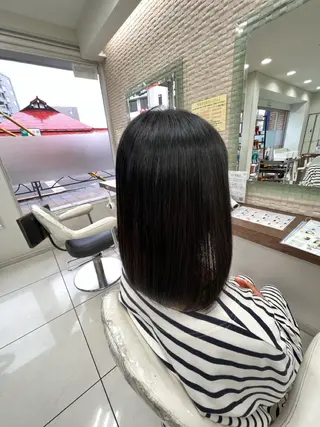 ミディアム 松下 汐里のヘアスタイル