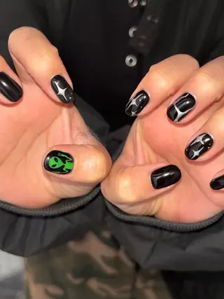 ネイル 🪐富島彩夏 /海外nail🪐のネイルデザイン