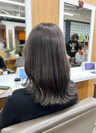 セミロング カラー 透明感カラー/ イルミナカラーヒロキのヘアスタイル