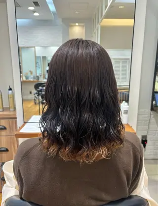 ミディアム コテ巻き風パーマ🫧 麻尋のヘアスタイル