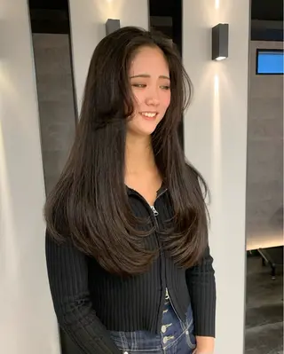 ロング ✨美髪矯正✨髪質改善 ✨レイヤー✨大山　悠のヘアスタイル