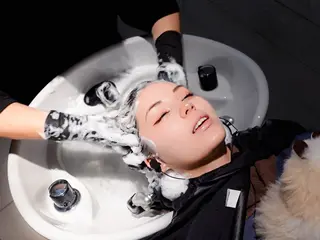ロング オオダテ　シノミ キュアリストのヘアスタイル