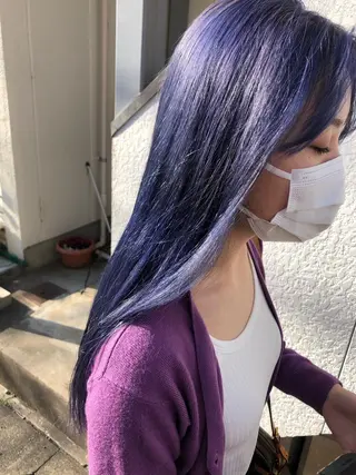 セミロング カラー インナーカラー 推し ブリーチ  髪質改善のヘアスタイル