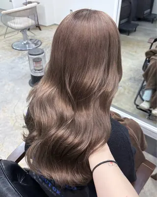 ロング カラー ハイトーンカラー/ miyuuのヘアスタイル