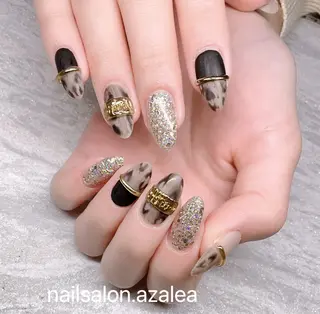 ネイル R inのネイルデザイン