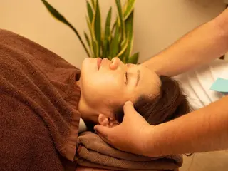 姿勢を改善する サンパーク整体浦和店のエステ・リラクイメージ