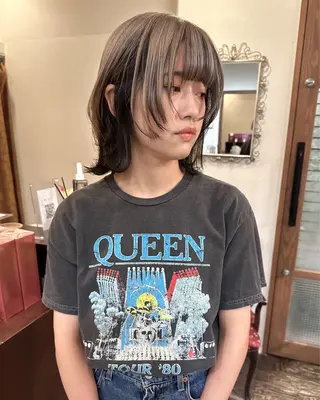 セミロング カラー ウルフカット🪽 レイヤー/髪質改善のヘアスタイル