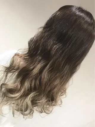 カラー 【mokuオーナー】 ちはるのヘアスタイル