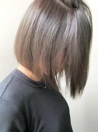 ショート カラー ボブ・レイヤーカット 吉敷航一のヘアスタイル