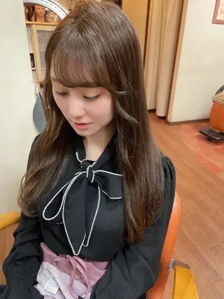 ロング カラー パーマ Vyuha ビューハのヘアスタイル