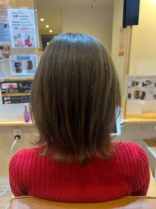 ミディアム 寺田 七海のヘアスタイル