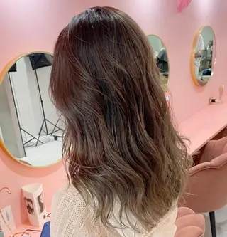 セミロング カラー プル艶職人/ にしものヘアスタイル