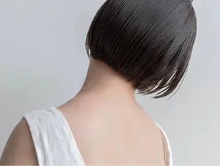 ショート カラー ツジガキ ユウスケのヘアスタイル