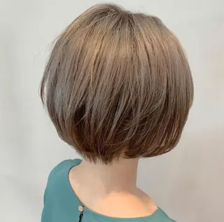 ショート カラー yui .のヘアスタイル
