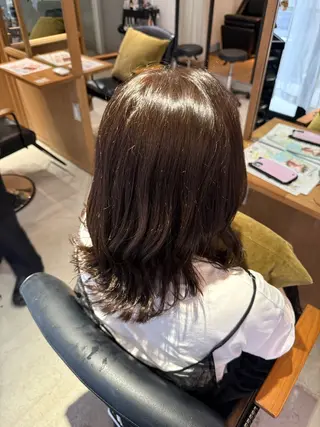 ミディアム カラー FERIA池田/ 大達咲月のヘアスタイル