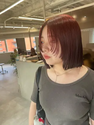 ミディアム カラー yui/ layer cutのヘアスタイル