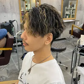 ミディアム パーマ メンズ 高橋 宏輔のヘアスタイル