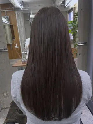 ロング Land.所属・【透明感ツヤカラー】 三浦寛之のヘアスタイル