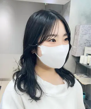 セミロング カラー ウルフ🦋顔まわり ❤︎ ͛MEIのヘアスタイル