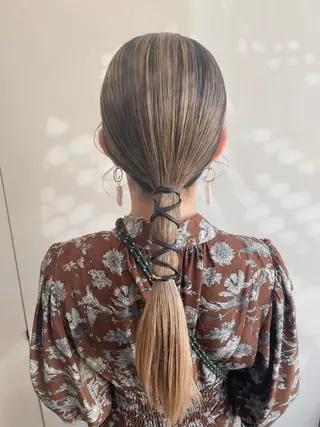 セミロング ヘアアレンジ ヘアメイク new meのヘアスタイル