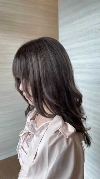 セミロング カラー 脱白髪染め白髪ぼかし TERA（寺崎）のヘアスタイル